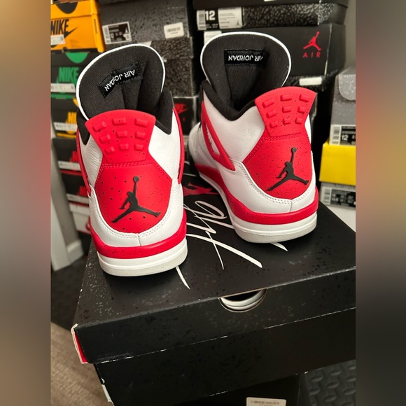 Air Jordan 4 Red Cement